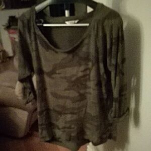 Women's Camouflage Top L